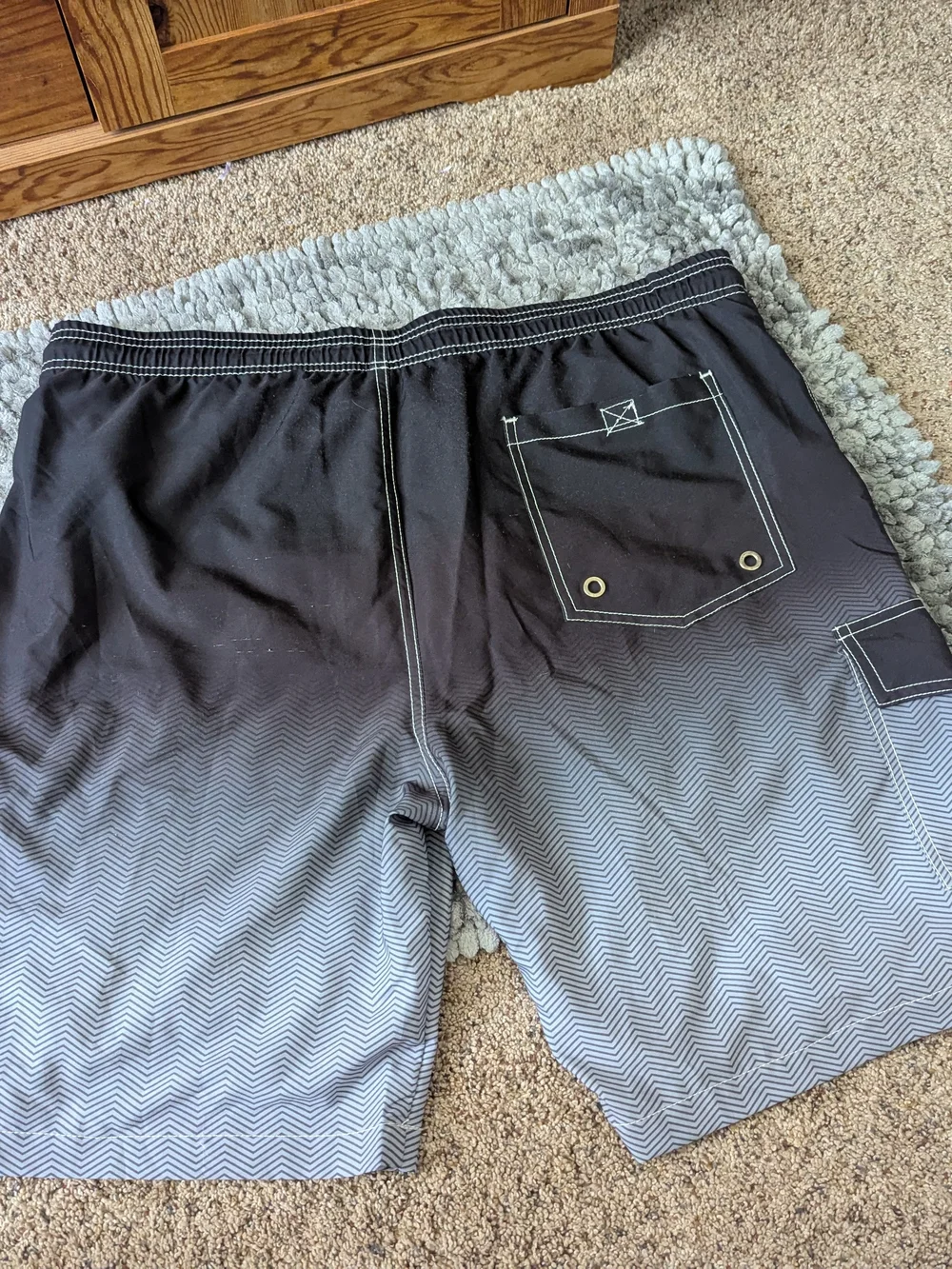 Men's Black to Gray Gradient Cargo Swim Trunks with Drawstring